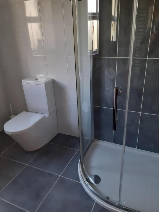 Private Room In Superb House Bed 1 Nobber Екстериор снимка
